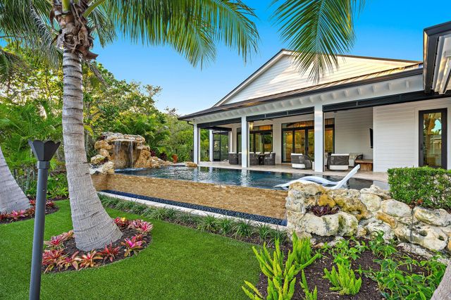 942 Pompano Drive, Jupiter, FL 33458