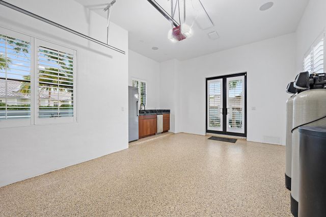 942 Pompano Drive, Jupiter, FL 33458