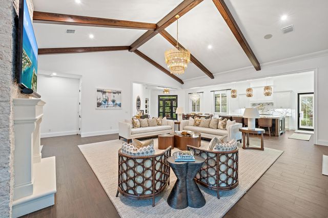 942 Pompano Drive, Jupiter, FL 33458