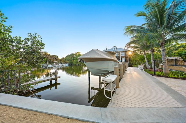 942 Pompano Drive, Jupiter, FL 33458