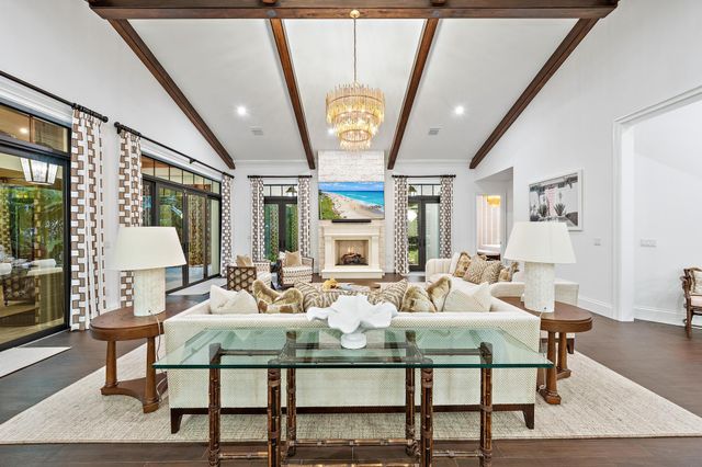 942 Pompano Drive, Jupiter, FL 33458