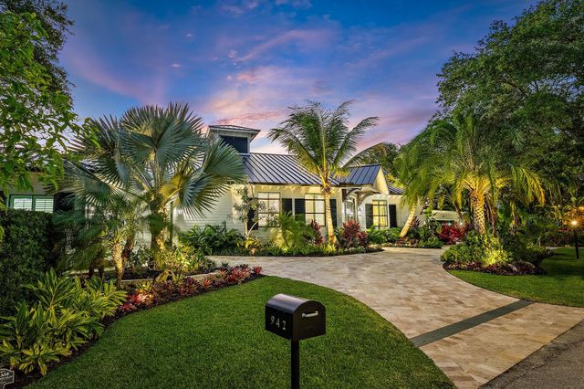 942 Pompano Drive, Jupiter, FL 33458
