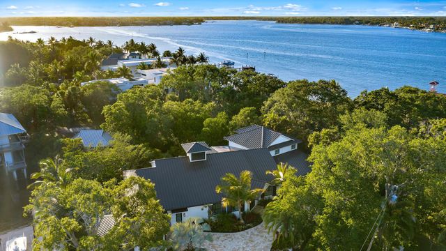 942 Pompano Drive, Jupiter, FL 33458