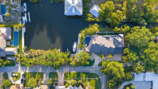 942 Pompano Drive, Jupiter, FL 33458