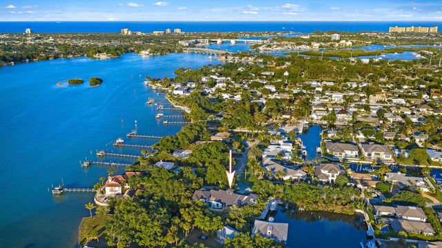 942 Pompano Drive, Jupiter, FL 33458