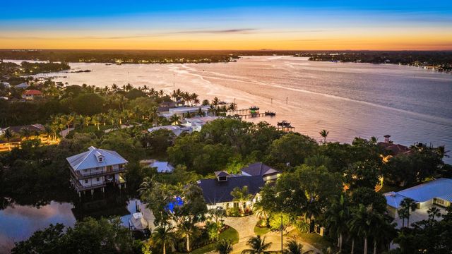 942 Pompano Drive, Jupiter, FL 33458