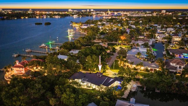 942 Pompano Drive, Jupiter, FL 33458