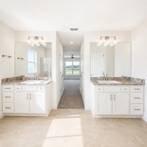 2807 SW East Louise Circle, Port St. Lucie, FL 34953