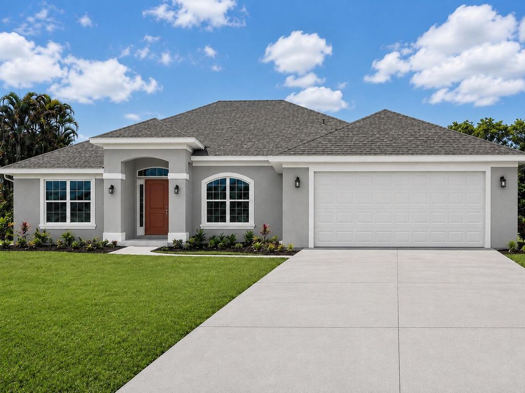 2807 SW East Louise Circle, Port St. Lucie, FL 34953