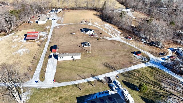 229 Owen Road, Lily, KY 40740