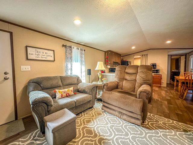 229 Owen Road, Lily, KY 40740