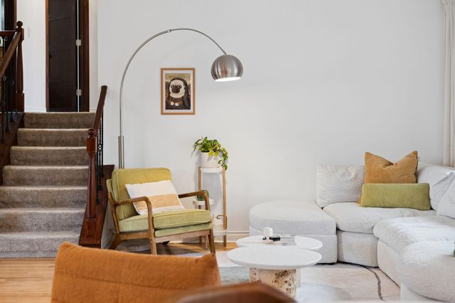 10735 45th Avenue N, Plymouth, MN 55442