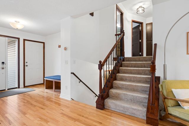 10735 45th Avenue N, Plymouth, MN 55442