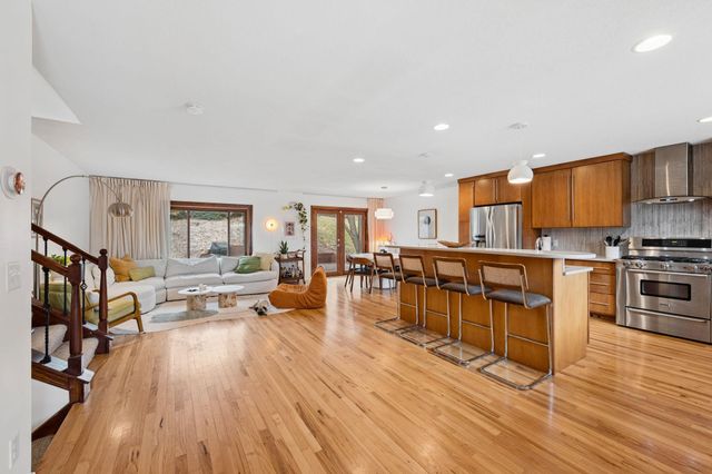 10735 45th Avenue N, Plymouth, MN 55442