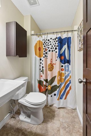 10735 45th Avenue N, Plymouth, MN 55442