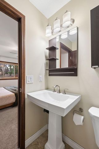 10735 45th Avenue N, Plymouth, MN 55442