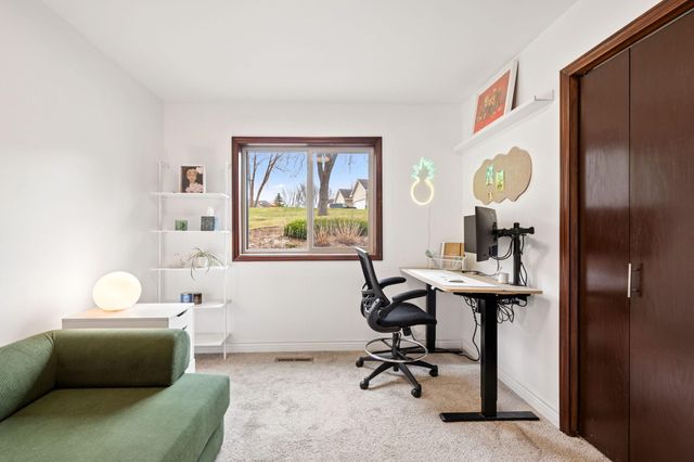 10735 45th Avenue N, Plymouth, MN 55442