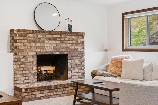 10735 45th Avenue N, Plymouth, MN 55442