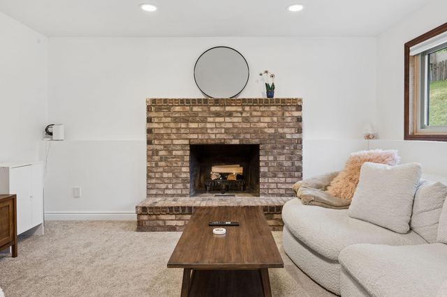 10735 45th Avenue N, Plymouth, MN 55442