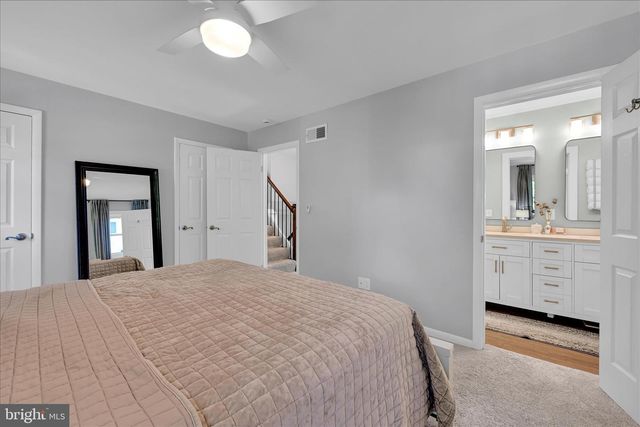 1842 LONGVIEW DR, Lancaster, PA 17601