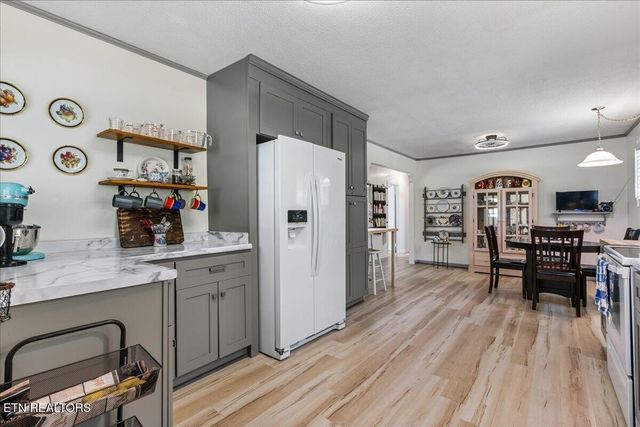 176 County Road 532, Etowah, TN 37331