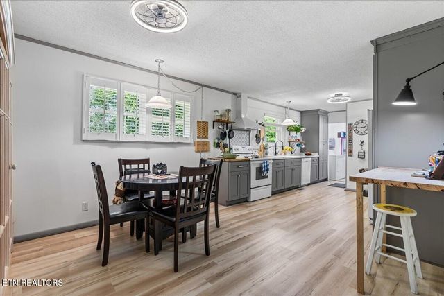 176 County Road 532, Etowah, TN 37331