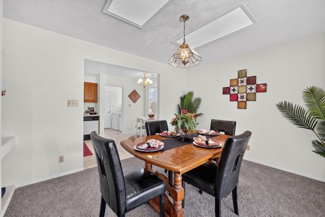 7221 Sunlight Peak Drive NE, Rio Rancho, NM 87144