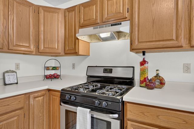 7221 Sunlight Peak Drive NE, Rio Rancho, NM 87144