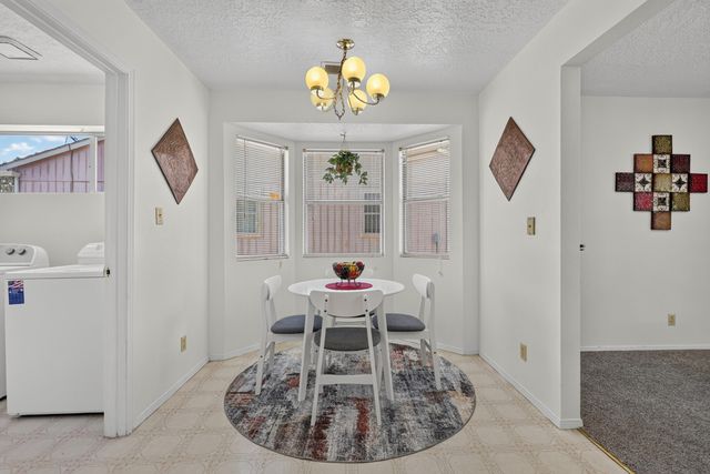 7221 Sunlight Peak Drive NE, Rio Rancho, NM 87144