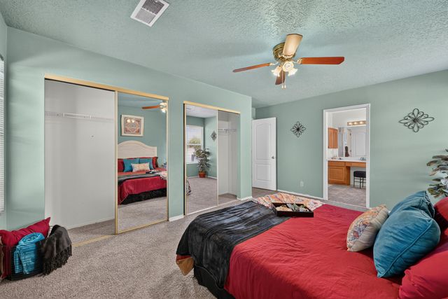 7221 Sunlight Peak Drive NE, Rio Rancho, NM 87144