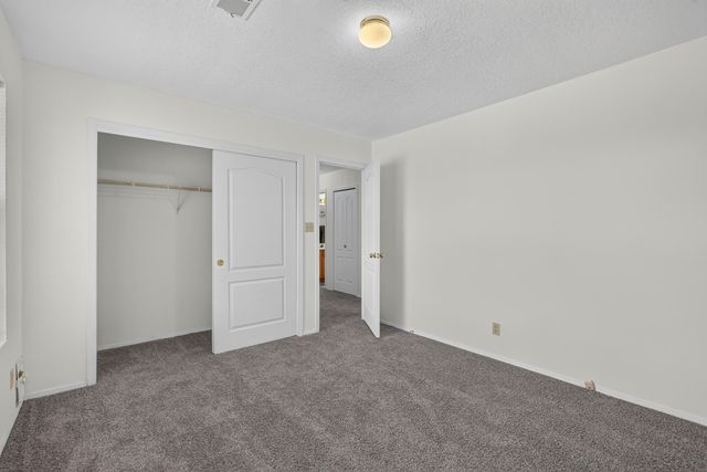 7221 Sunlight Peak Drive NE, Rio Rancho, NM 87144