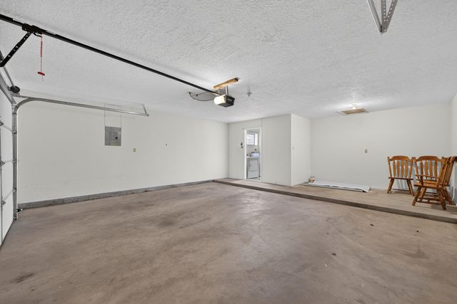7221 Sunlight Peak Drive NE, Rio Rancho, NM 87144