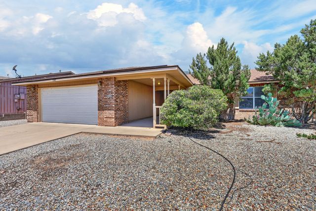 7221 Sunlight Peak Drive NE, Rio Rancho, NM 87144