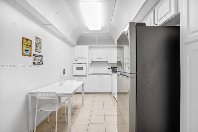 4001 S Ocean Dr 16E, Hollywood, FL 33019