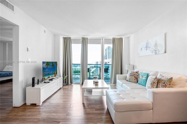 4001 S Ocean Dr 16E, Hollywood, FL 33019