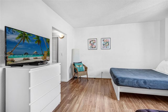 4001 S Ocean Dr 16E, Hollywood, FL 33019