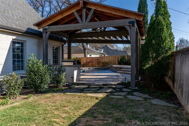 4114 S Birmingham Avenue, Tulsa, OK 74105