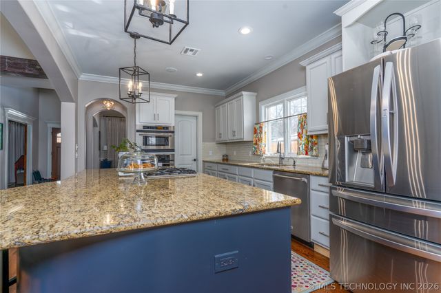 4114 S Birmingham Avenue, Tulsa, OK 74105