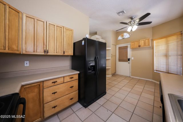 3080 W Placita De La Roseta Lane, Tucson, AZ 85746