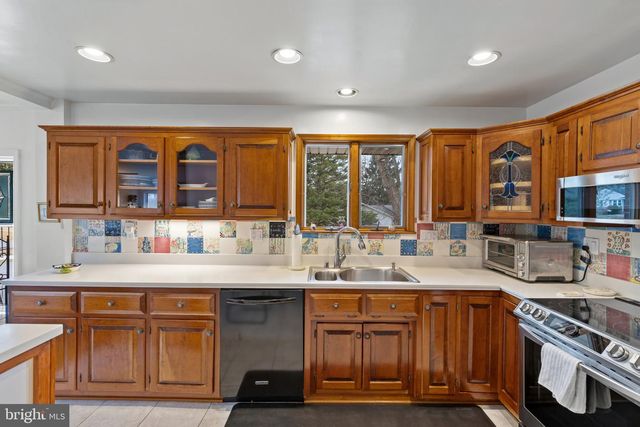 8419 HIGH RIDGE RD, Ellicott City, MD 21043