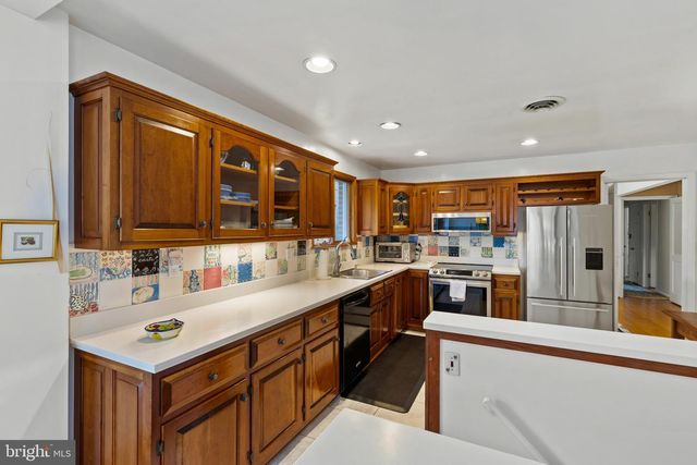 8419 HIGH RIDGE RD, Ellicott City, MD 21043