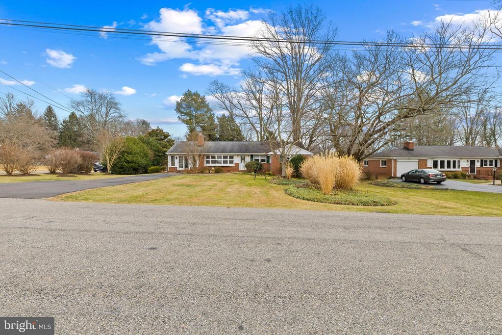 8419 HIGH RIDGE RD, Ellicott City, MD 21043