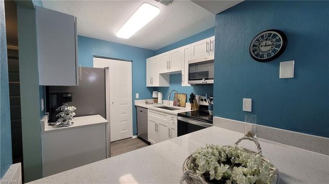 17420 Birchwood LN 8, Fort Myers, FL 33908