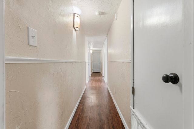 1300 Maple Drive, Grove, OK 74344