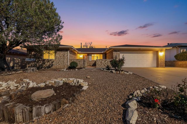 8217 COLFAX Avenue NE, Albuquerque, NM 87109