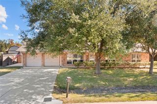 4206 Country Club Drive, Dickinson, TX 77539