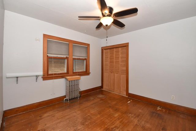 3777 S Ahmedi AVENUE, Saint Francis, WI 53235