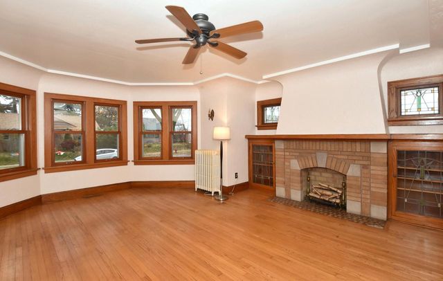 3777 S Ahmedi AVENUE, Saint Francis, WI 53235