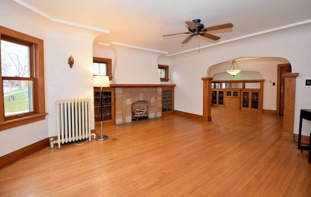 3777 S Ahmedi AVENUE, Saint Francis, WI 53235