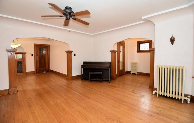 3777 S Ahmedi AVENUE, Saint Francis, WI 53235